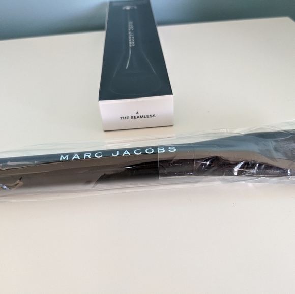MARC JACOBS BEAUTY BUNDLE - Picture 7 of 7